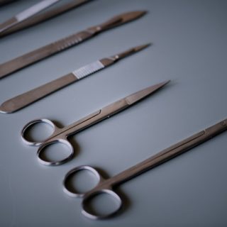 Setbacks of using defective surgical instruments